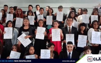 Entrega de reconocimientos a mejores promedios #OrgulloCLAM.